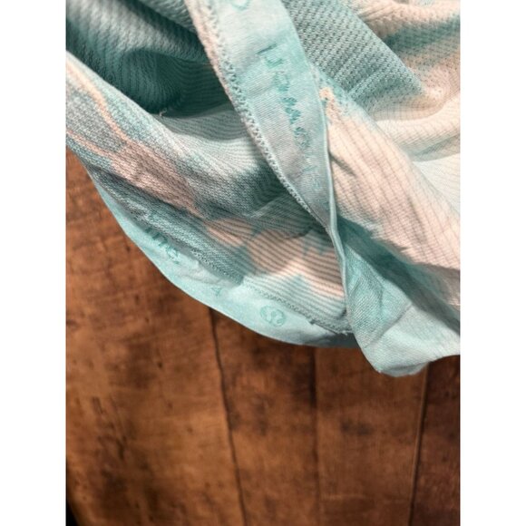 Lululemon Swiftly Tech Racerback Tank Blue White Size 4 EUC - Picture 3 of 3